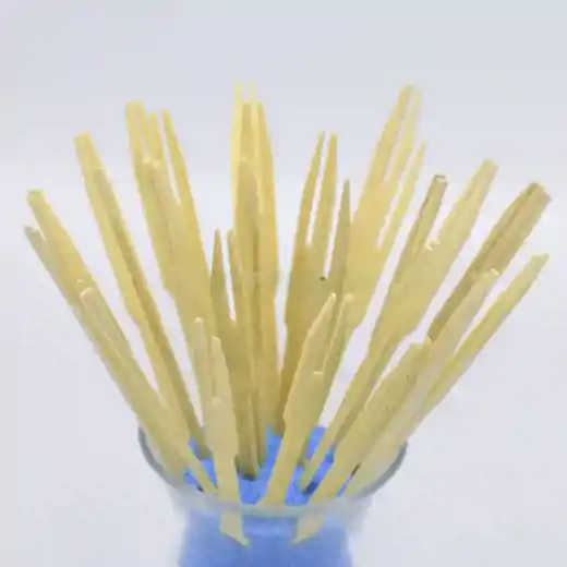 صورة شوك حلويات خشب صغير