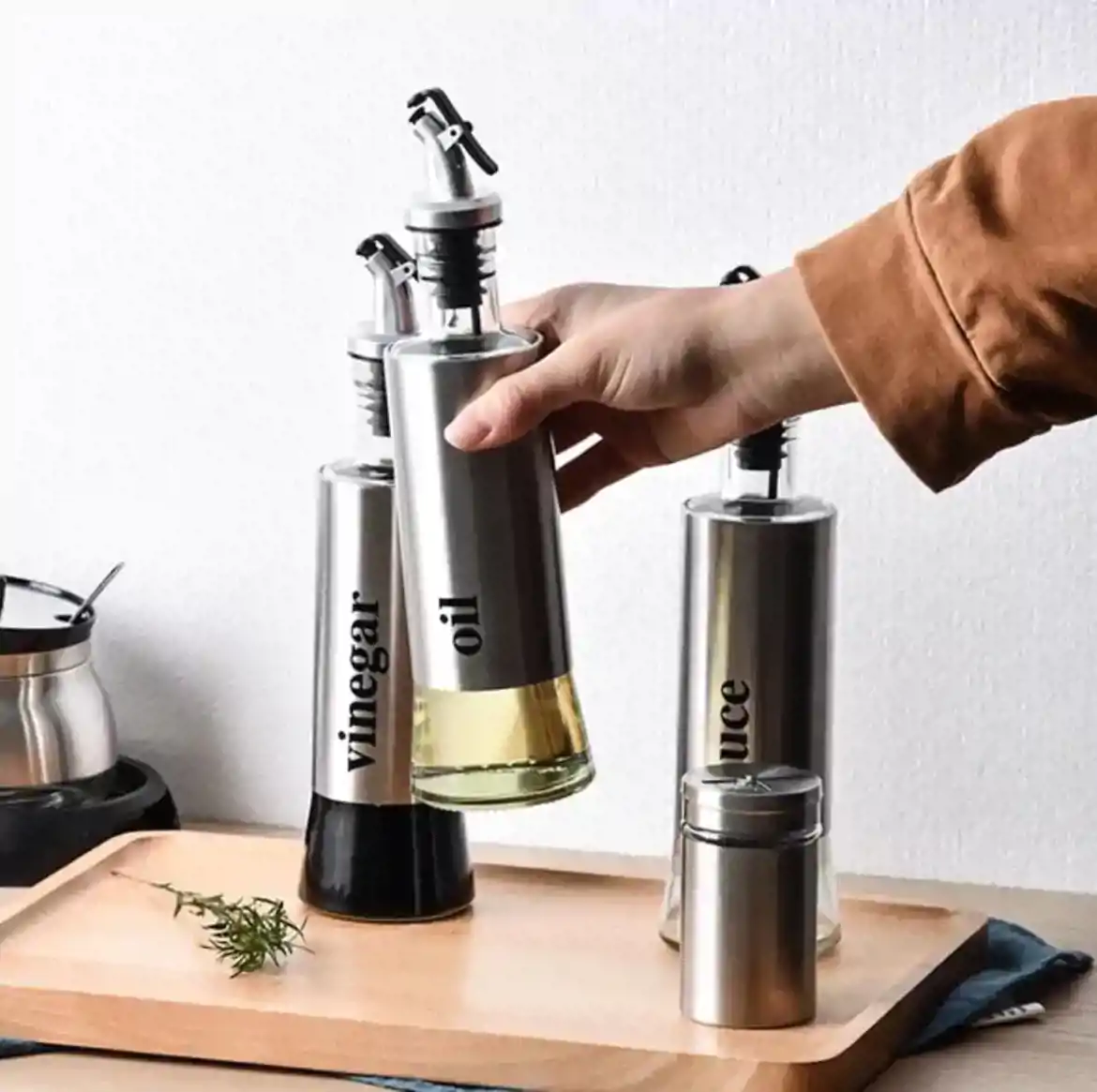 صورة حافظة  زيت  زجاجية