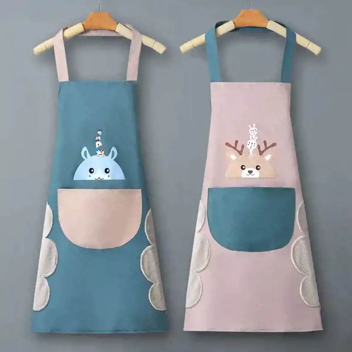 صورة مريلة مطبخ مقاومة للماء